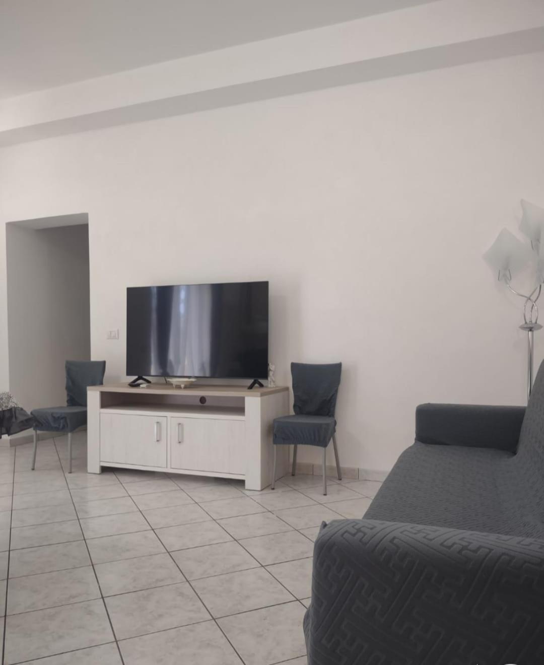 Lizzies Hus Apartamento Fiumicino Exterior foto